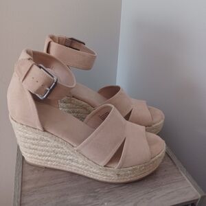 Universal Thread Suede Espadrille Wedge Heel Sandals Sz 10